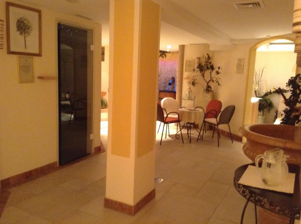 Hotel Garni Almhof ゼーフェルト・イン・チロル エクステリア 写真