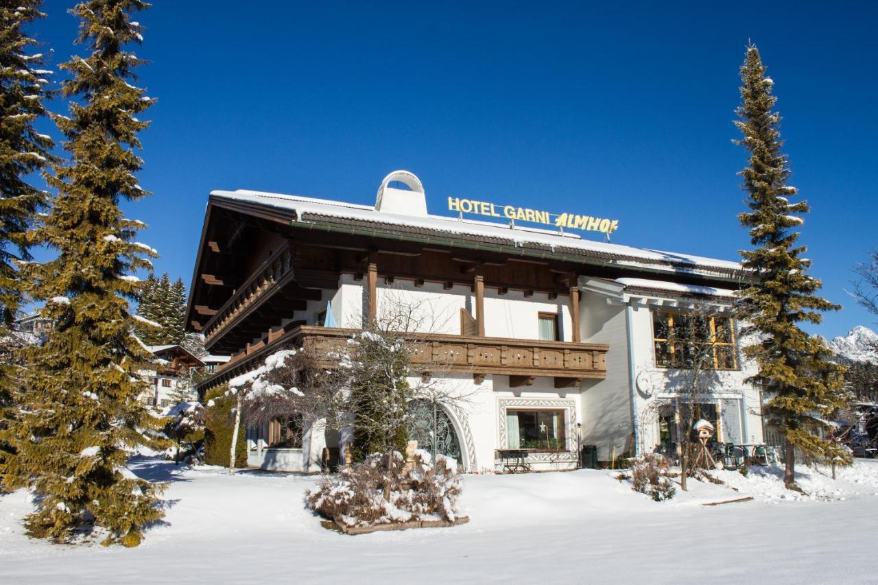 Hotel Garni Almhof ゼーフェルト・イン・チロル エクステリア 写真